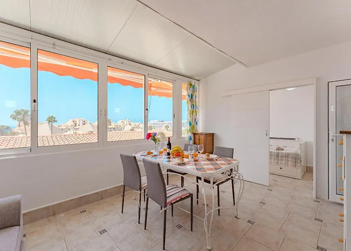 In El Paso 아파트 아로나